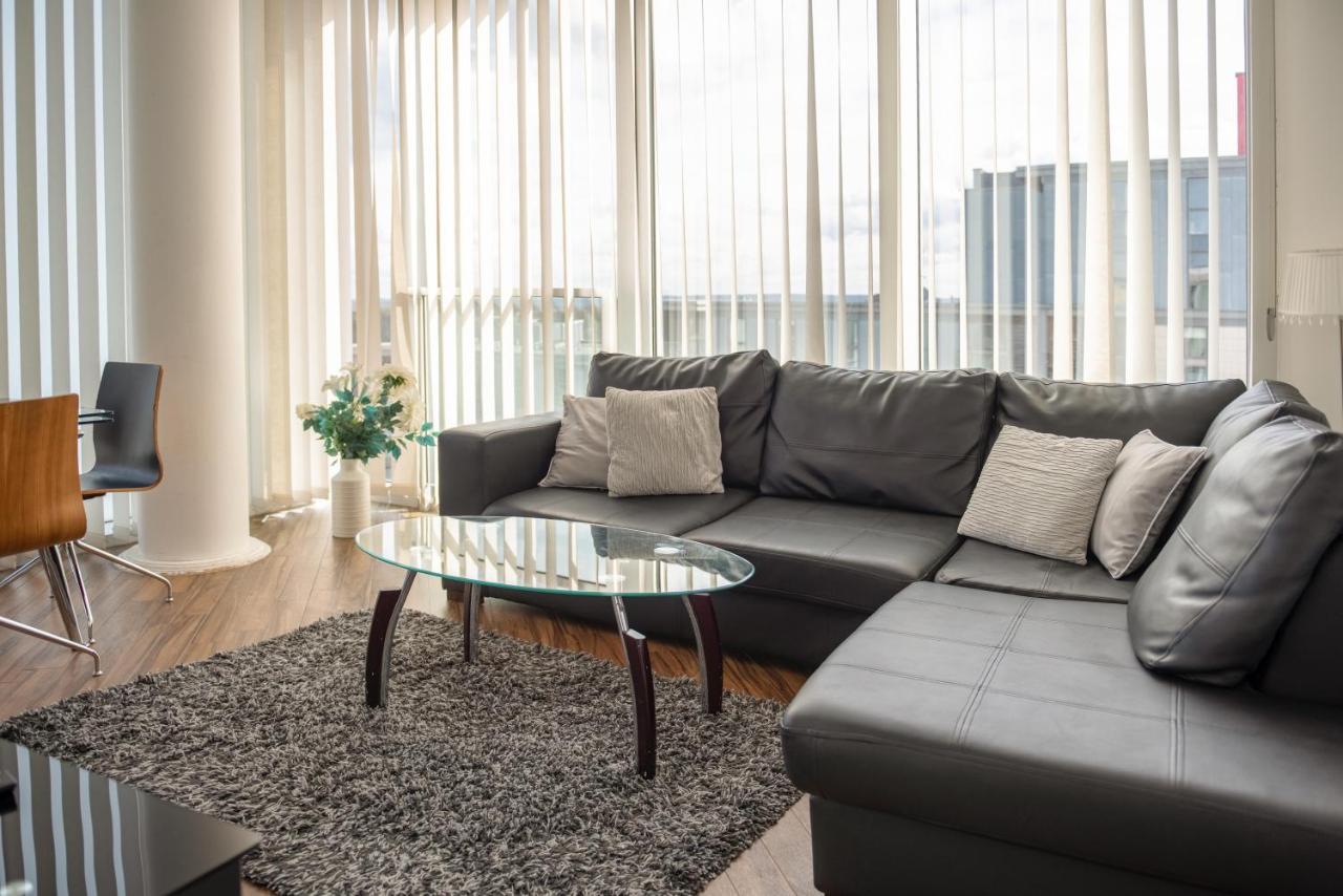 City Stay Apartments - Hub Милтън Кейнс Екстериор снимка