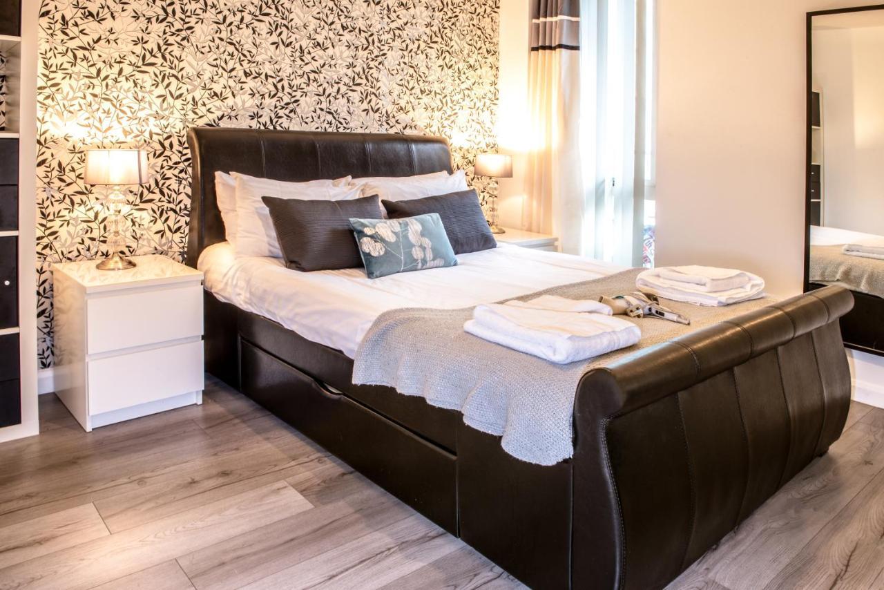 City Stay Apartments - Hub Милтън Кейнс Екстериор снимка