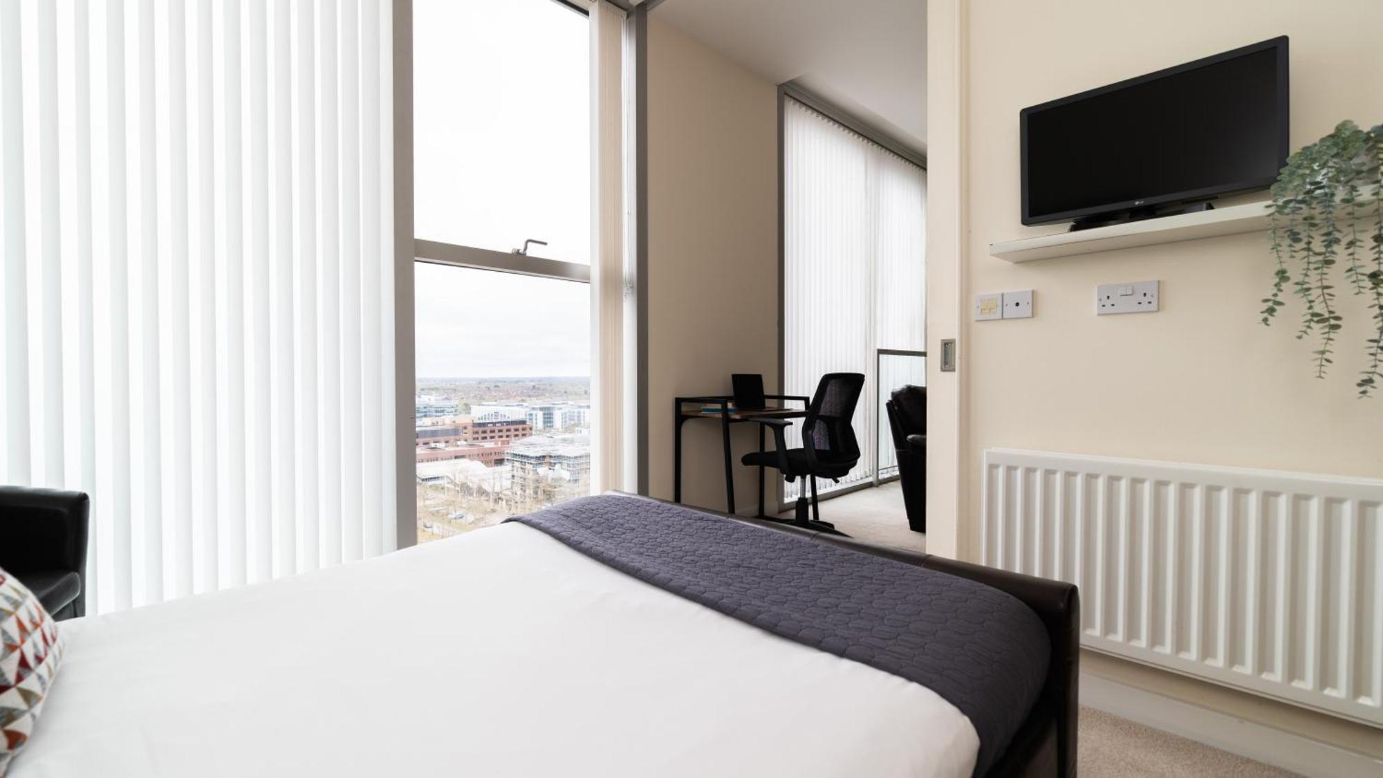 City Stay Apartments - Hub Милтън Кейнс Екстериор снимка